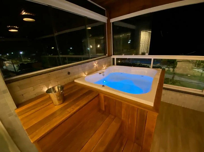 Apto 2 | Apto com jacuzzi na frente da praia