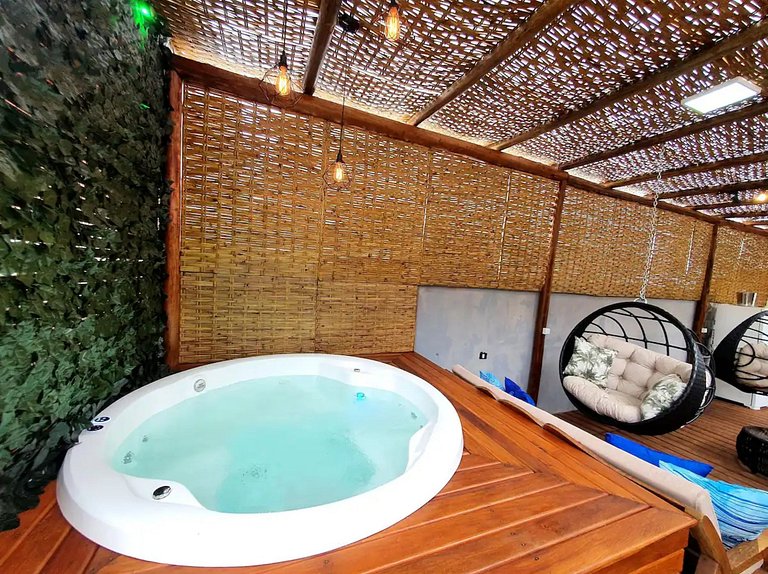 Casa Tenório | 5 dormitórios, jacuzzi e piscina em Ubatuba